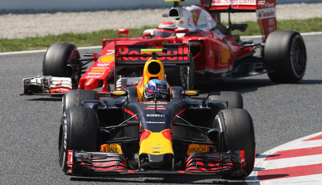 Verstappen Räikkönen Spain 2016