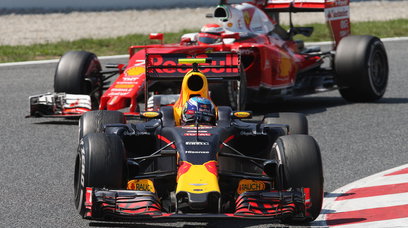 Verstappen Räikkönen Spain 2016