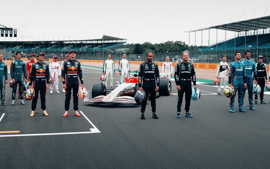 2022 F1 Car Silverstone Grid 2