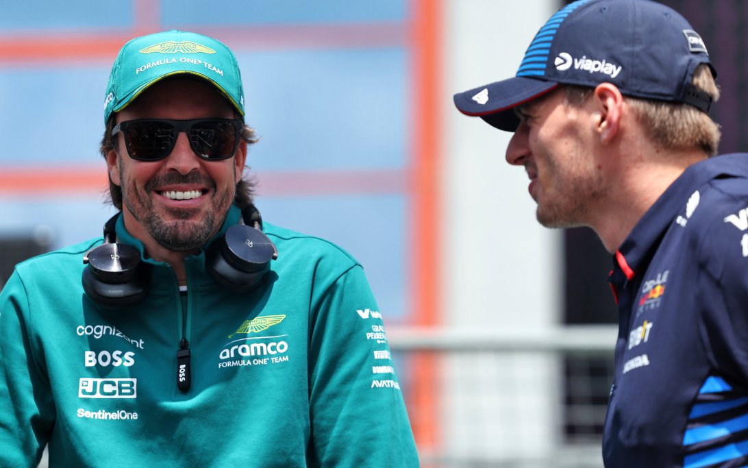 Fernando Alonso Elogia Max Verstappen e Prevede il Titolo di F1