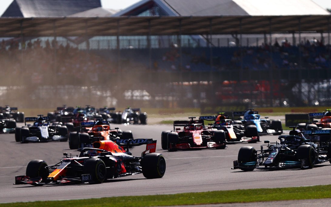 Silverstone start sprint race