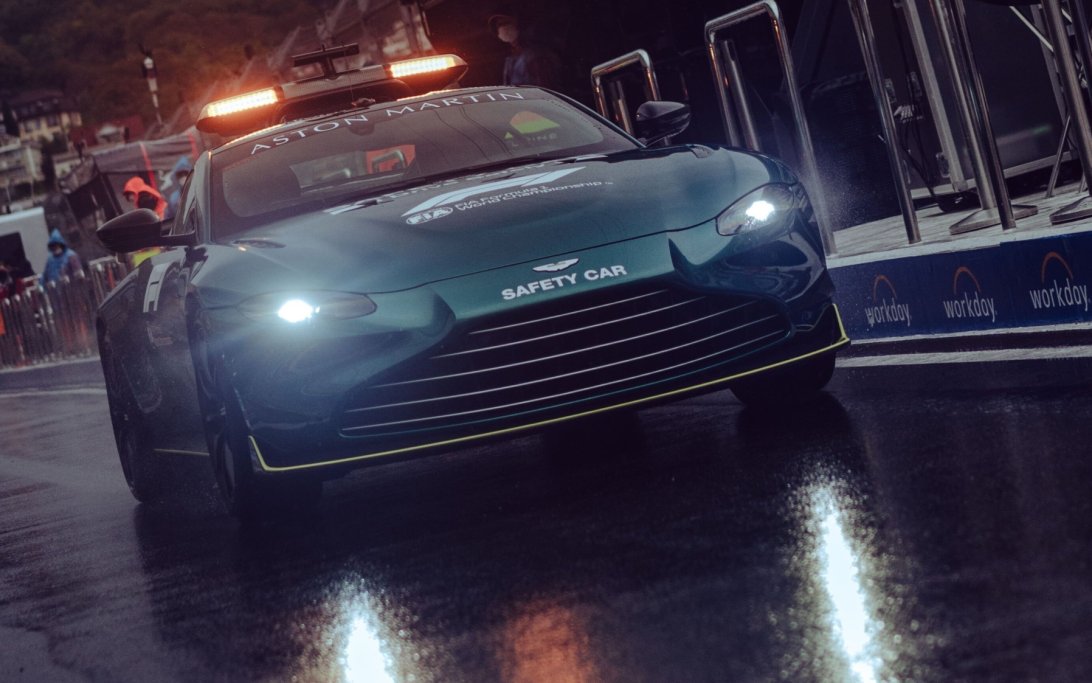 safety car sochi wet