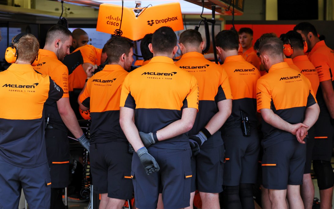 Mc Laren F1 mechanics