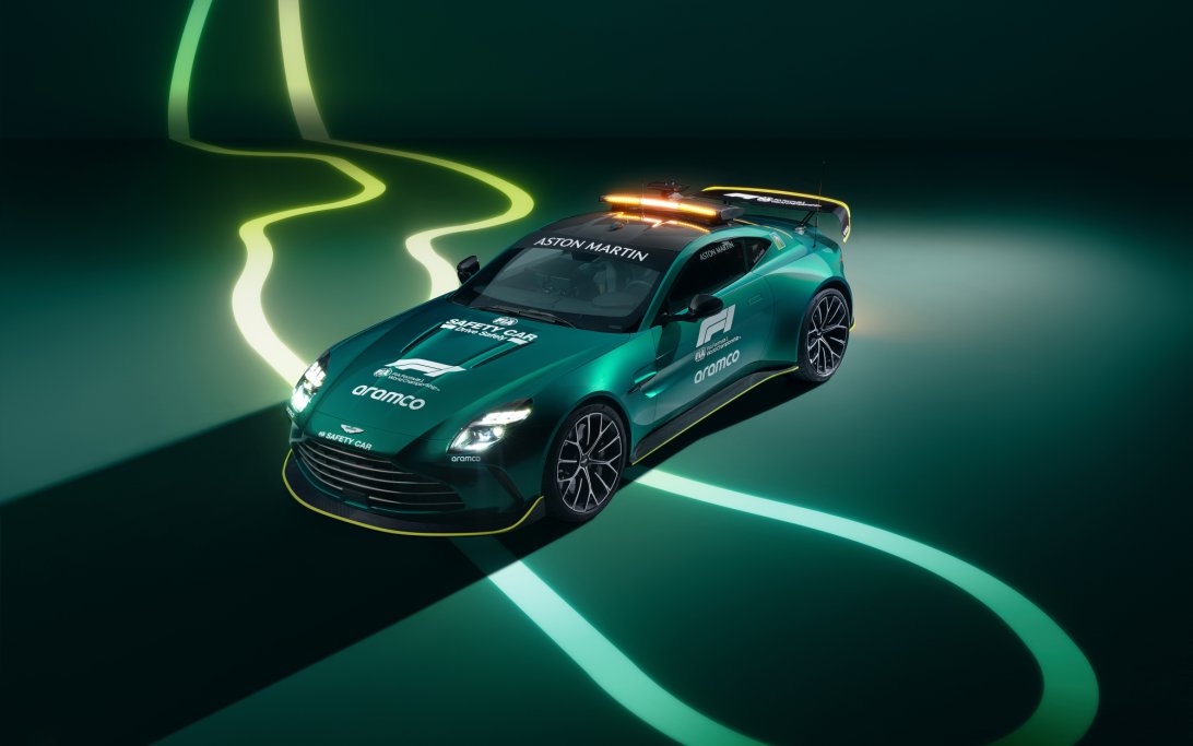 New Aston Martin Vantage Official Safety Car of Formula 1 01