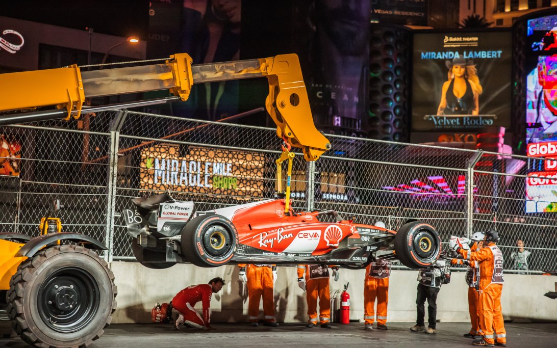 Ferrari-Sainz-RacingNews365