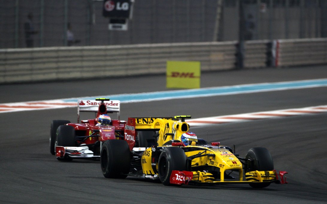 Alonso Petrov Abu Dhabi 2010