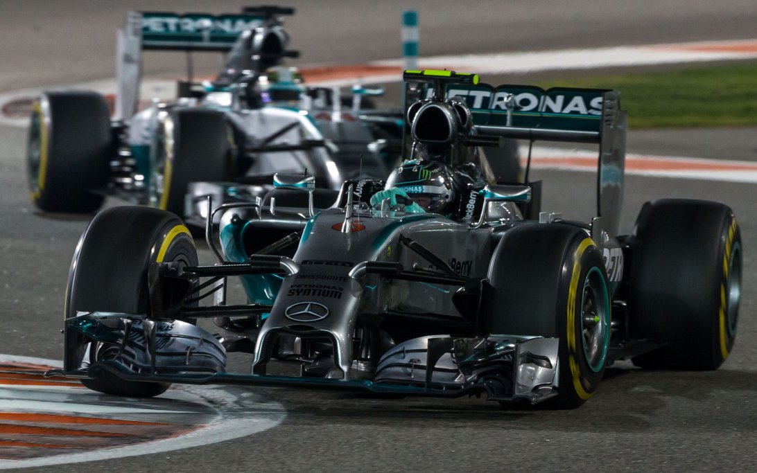 Rosberg Hamilton 2014 Abu Dhabi