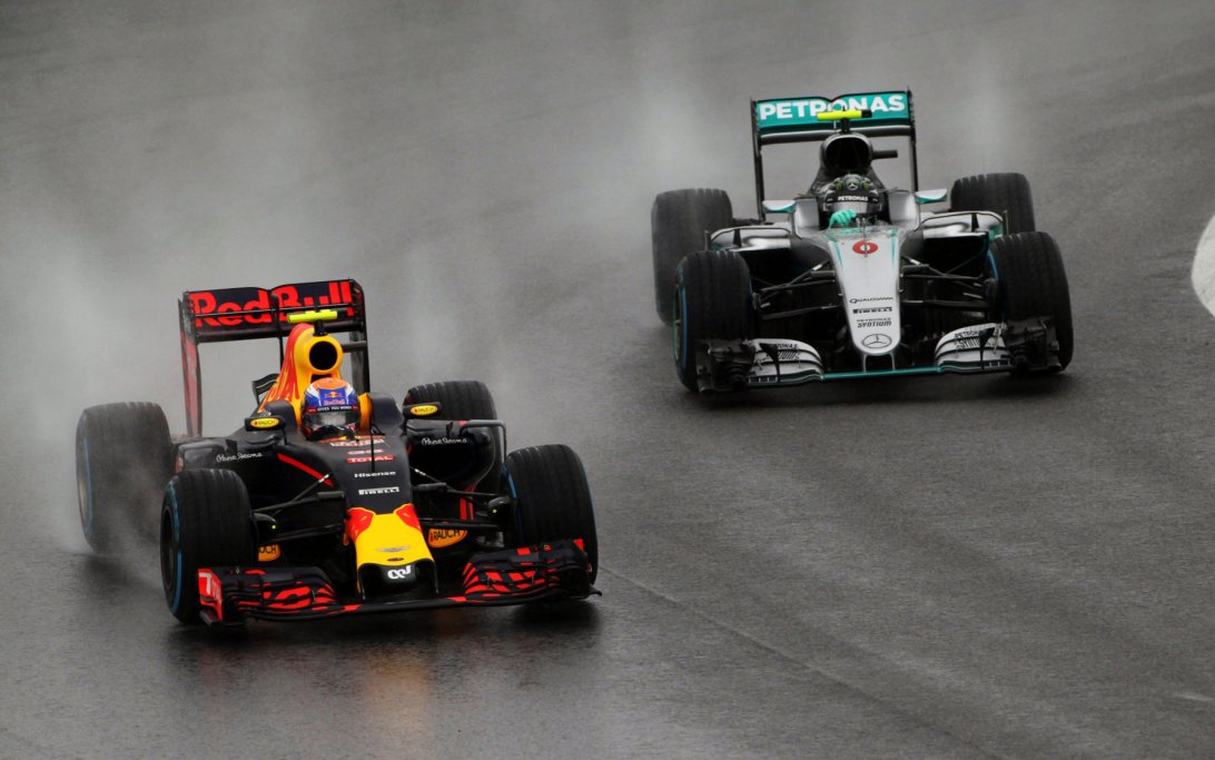 Verstappen Rosberg 2016 Brazil rain
