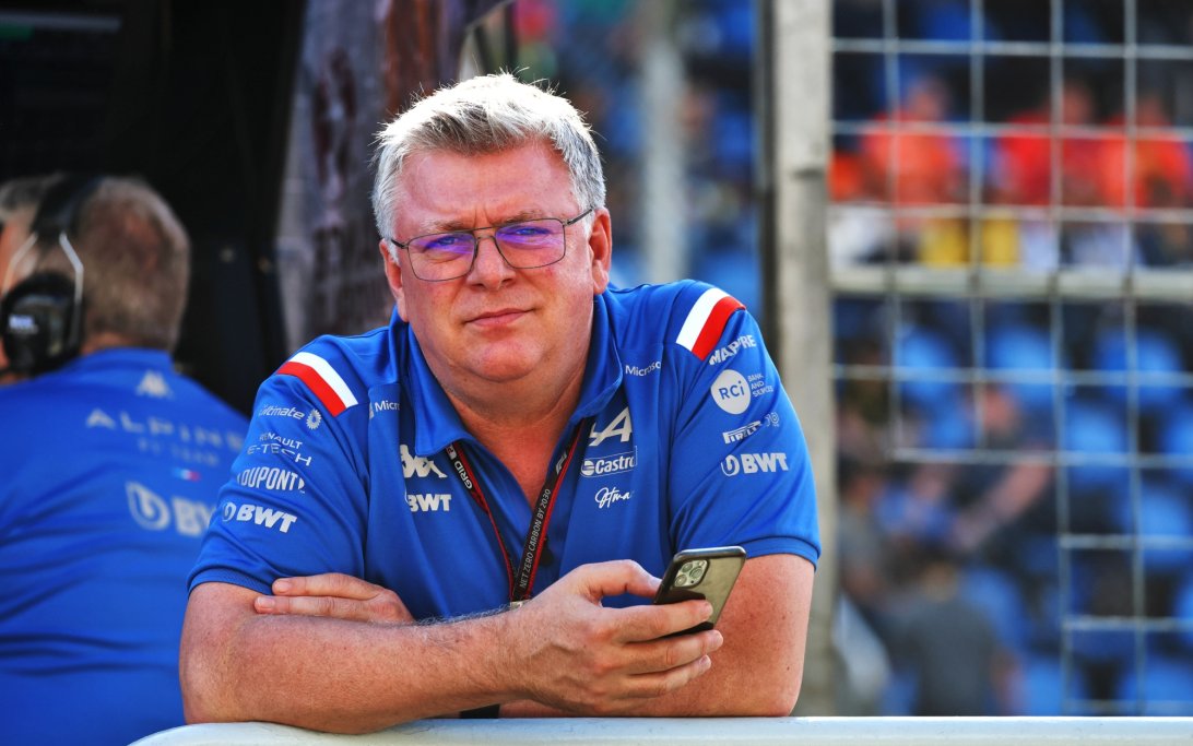 Otmar szafnauer alpine aston martin racingnews365