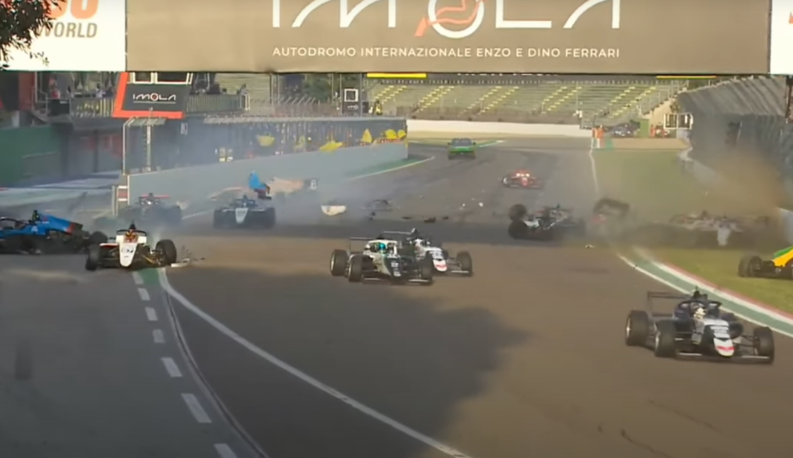Crash F4 Imola
