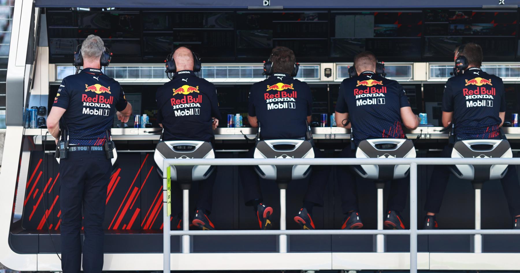 Video Take a tour of Red Bull's new pit wall RacingNews365