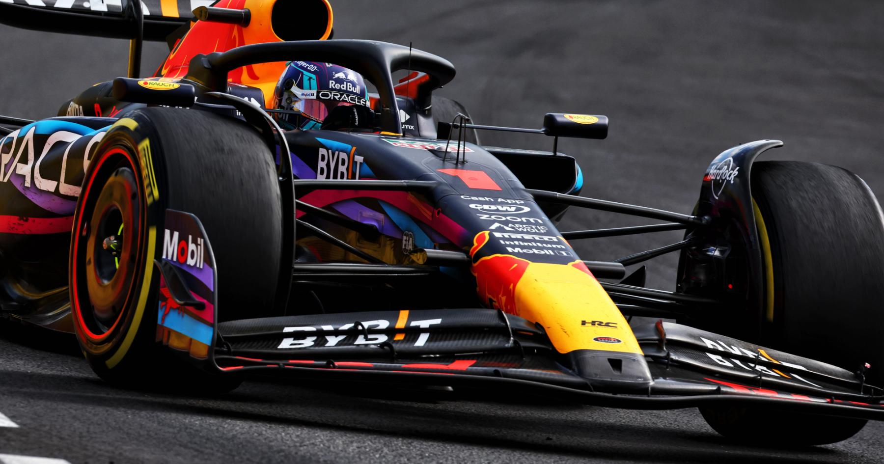 Verstappen scheurt over het Miami International Autodrome RacingNews365