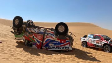 Video: Zware crash verwoest truck Nederlander in Dakar Rally