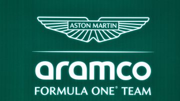 Aston Martin revela pintura para 2026 da F1 em evento ao vivo