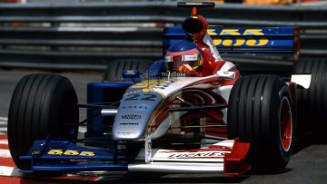 BAR 01: de moeder aller gespleten F1-auto's