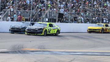 Pijnlijke blunder: NASCAR-team gooit zekere overwinning knullig weg