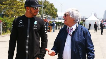 Ecclestone: "Hamilton houdt het geen twee jaar uit bij Ferrari"