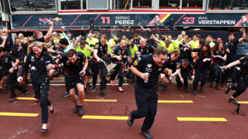 Video: Feest barst los bij Red Bull na zege Verstappen in Monaco