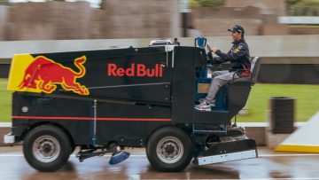 Video: Perez and Tsunoda take on world's slowest time trial challenge!