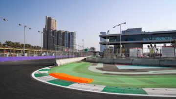 How late does qualifying start for the Saudi Arabian GP?