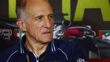Voormalig teambaas Verstappen haalt vernietigend uit: "Jezus, wat willen ze nog meer?!"