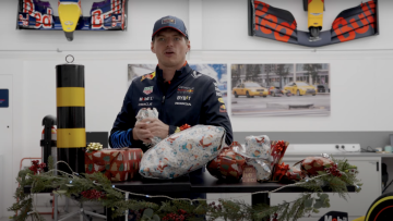 Verstappen's dramatic F1 year in Christmas gifts