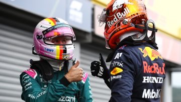 Verstappen passeert Vettel in illuster F1-rijtje