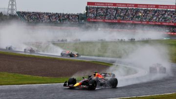 Brengt hevige regenval de gedroomde titel van Verstappen in gevaar?