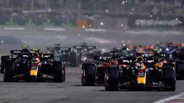 Video: Red Bull en Ferrari gaan meteen de strijd aan bij start GP Bahrein