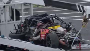 Video: Auto compleet verwoest na angstaanjagende megaklapper tijdens GT-race Suzuka