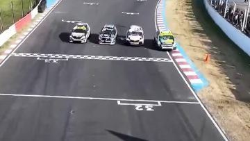 Sensational four-car fight ends in unbelievable photo finish