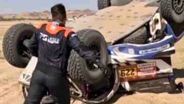 Trappende Dakar-coureur ontploft na zware crash: "Stomste motherfucker hier"