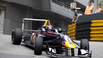 Verstappen 2014 Macau GP VAR