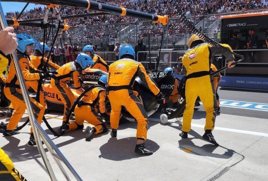McLaren pitstop Canada