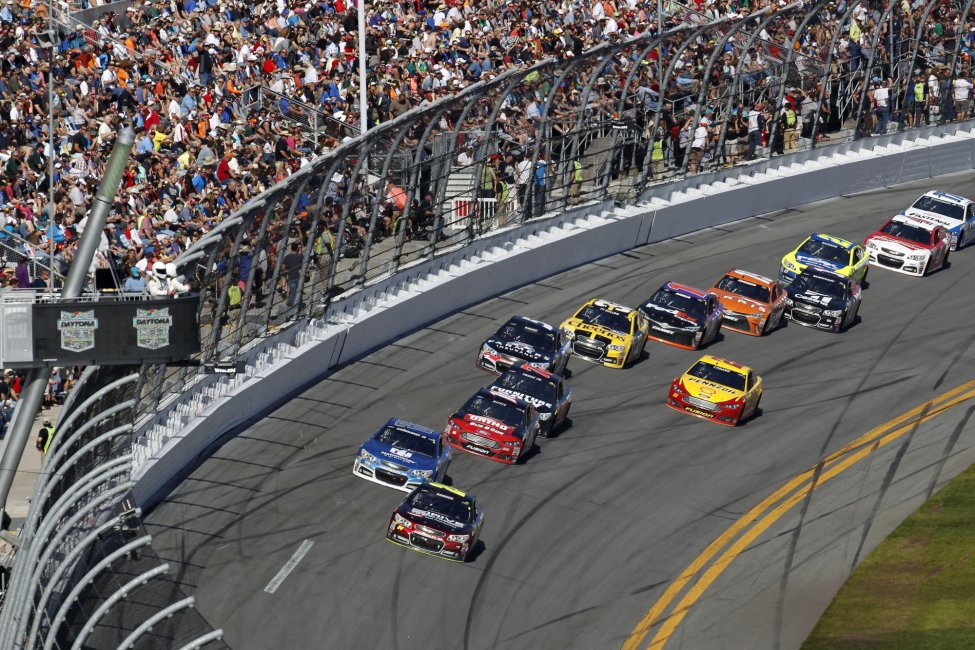 How fast do NASCAR cars go