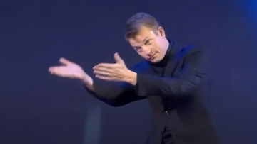 Toto Wolff reveals 'embarrassing story' when he punched Kimi Raikkonen