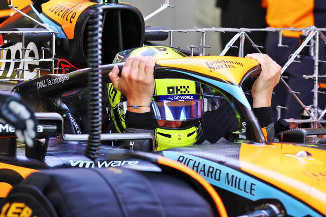 F1 aero rake op de McLaren om de aerodynamica te testen