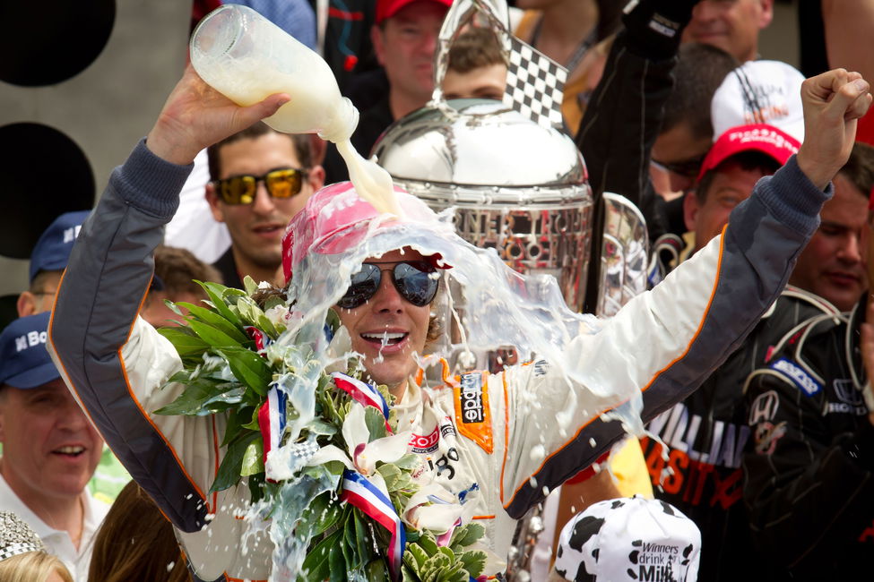 Winner Indy500 (Indianapolis 500) drinks milk
