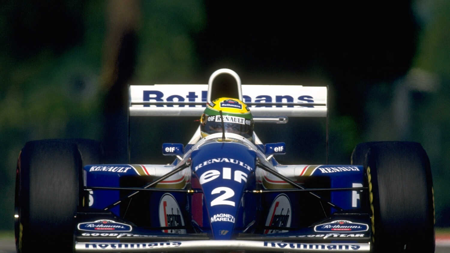 Formule 1 staat stil bij overlijden F1-legende Senna | RacingNews365